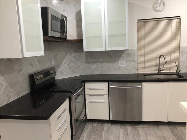 Foto del edificio - 5200 Weslayan St