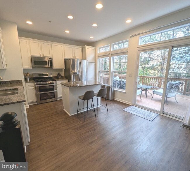 Foto del edificio - 2922 Huntington Grove Square