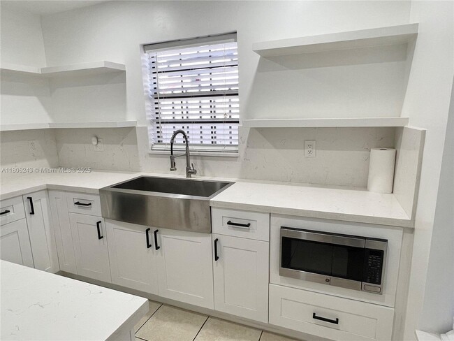 Building Photo - 6241 SW 138th Ct