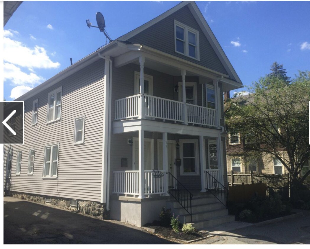 33 Saunders St, North Andover, MA 01845 Apartments in North Andover