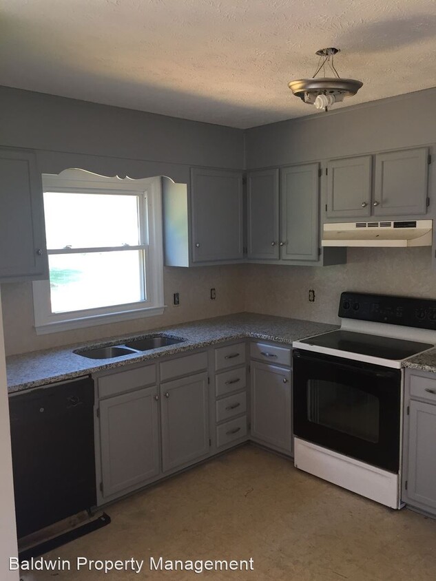 Building Photo - 3 br, 2 bath House - 1516 Royal Ridge Dr.