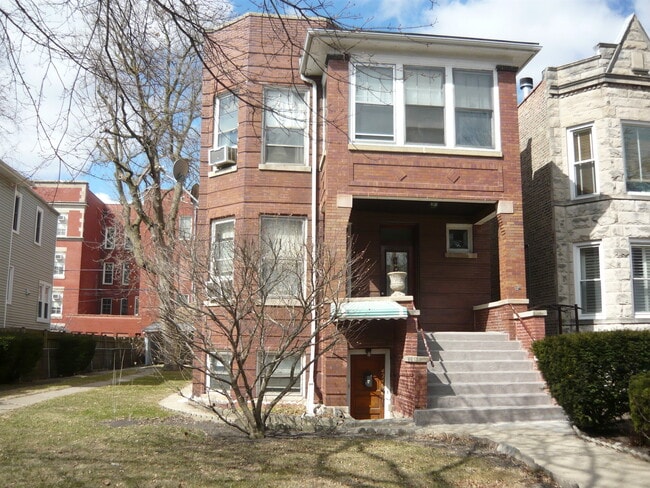 Building Photo - 4246 N Keeler Ave