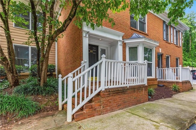 Foto del edificio - 7500 Roswell Rd NE