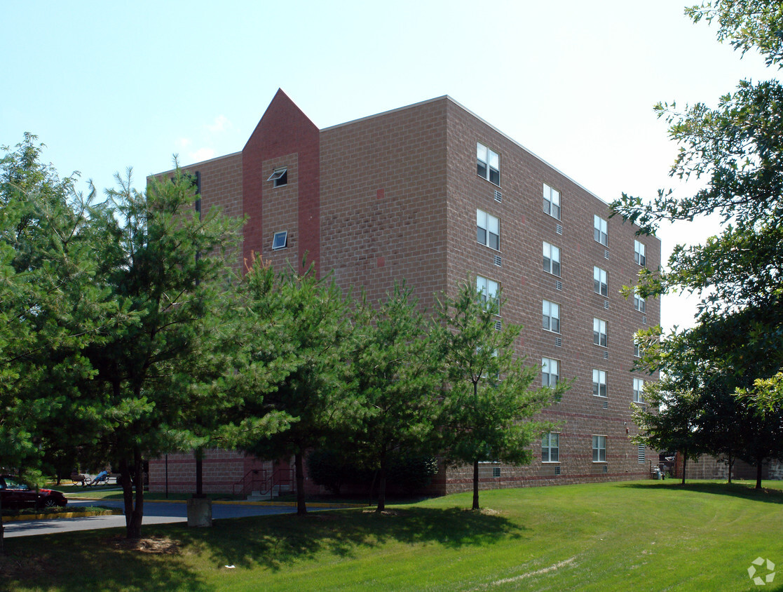 Foto del edificio - East Penn Place