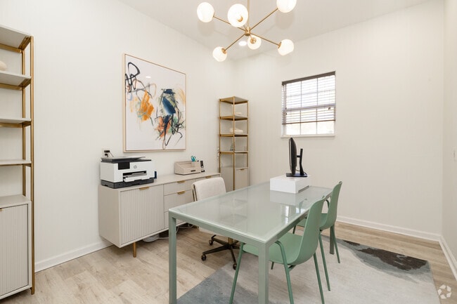 Leasing Office - Alabaster Estates