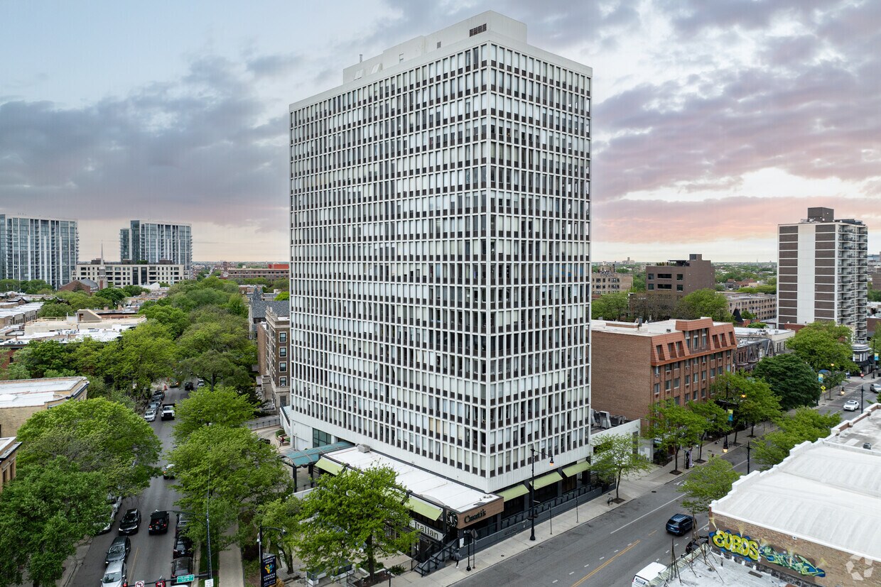 Primary - Lincoln Park Condos