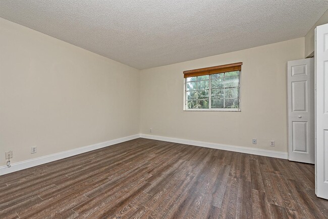 Building Photo - 3709 San Simeon Cir