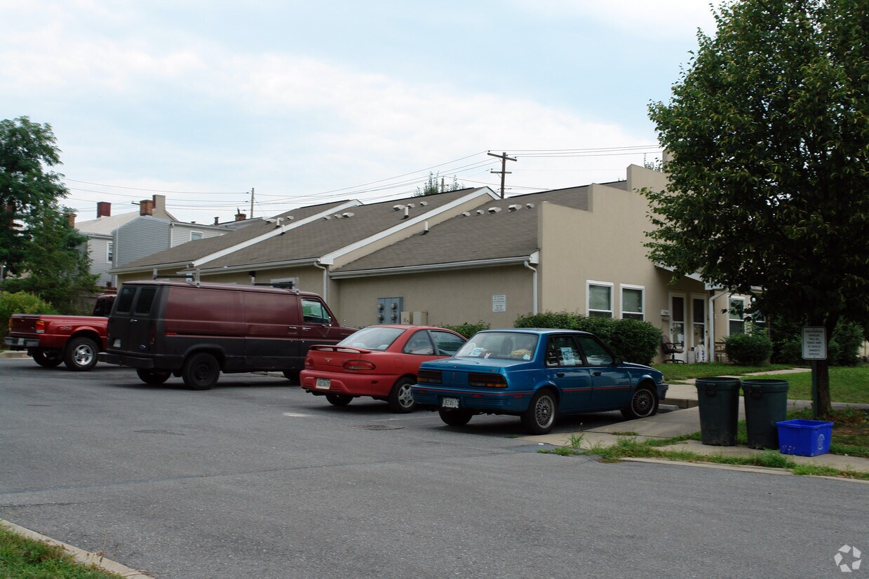 Building Photo - 120 E South St