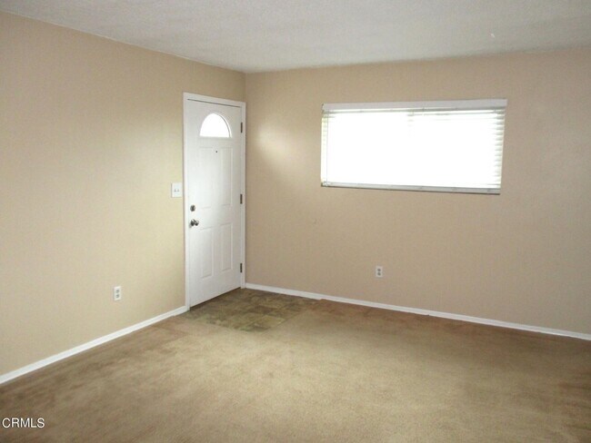 Foto del edificio - 851 W Crestwood Ave