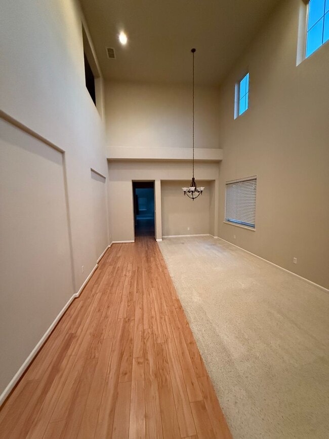 Building Photo - 3370 Coyote Rd