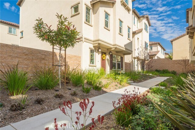 Foto del edificio - 27658 Heartwood Dr