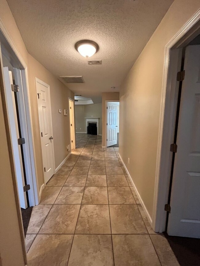 Building Photo - 1762 Hyssop Crossing