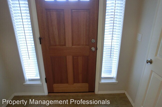 Foto del edificio - 3 br, 2 bath House - 1378 Sw David Dr.