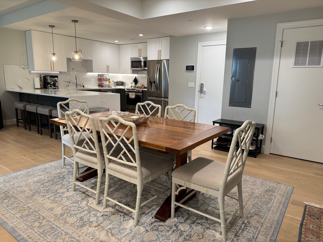 Foto principal - 56 Winship St