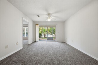 Building Photo - 4270 Calinda Ln