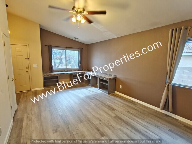 Foto del edificio - 5524 W Guild Springs St