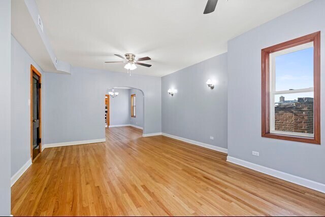 Building Photo - 5639 N Artesian Ave