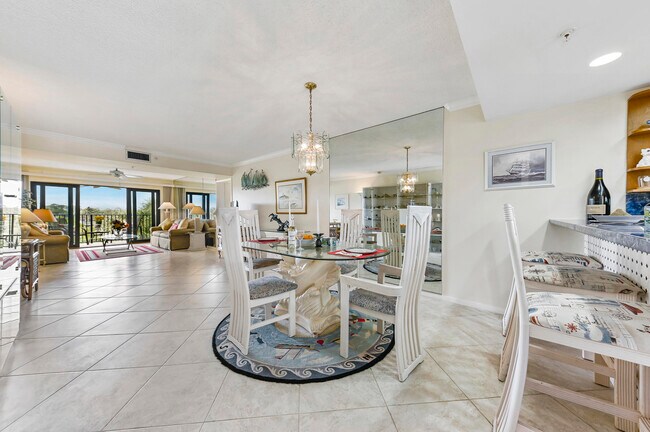 Building Photo - 1701 Marina Isle Way