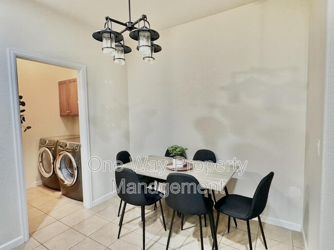 Building Photo - 2177 Cape Hatteras Dr