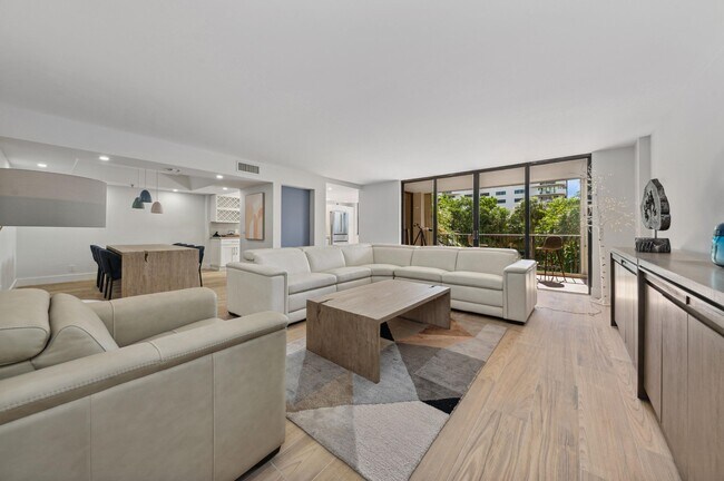 Foto del edificio - 4600 S Ocean Blvd