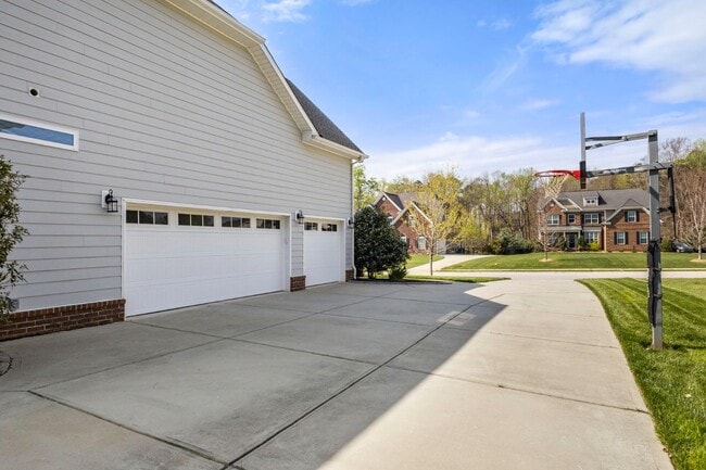 Foto del edificio - 5042 Mill Creek Rd