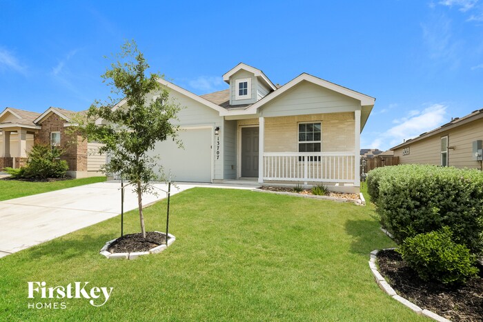 Primary Photo - 13707 Locklear Way