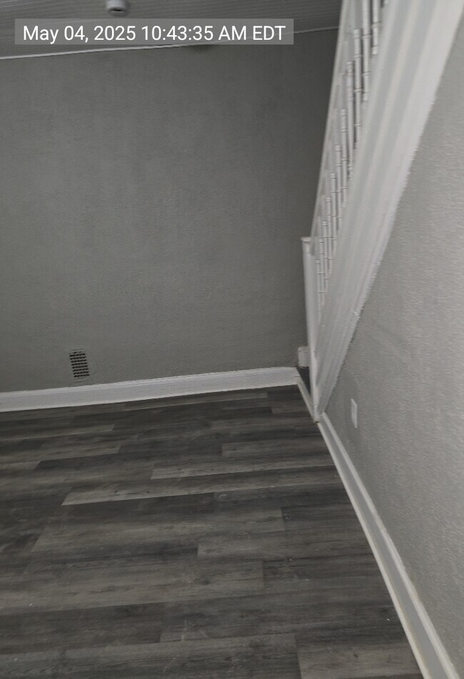 Foto del edificio - 2246 Sidney Ave