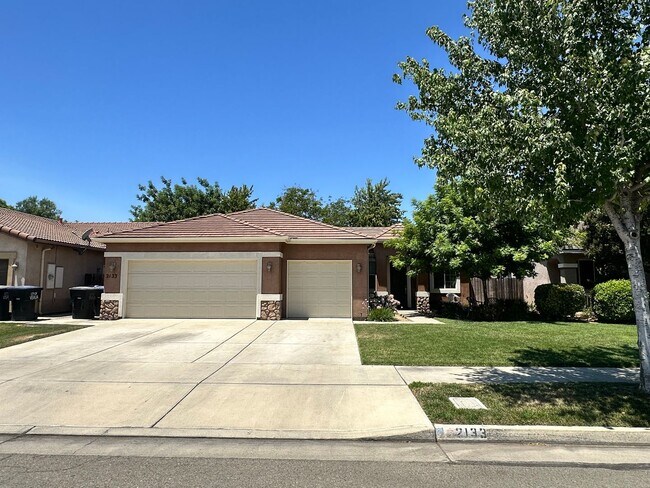 Foto del edificio - NW Visalia Home Coming Soon! Walking distance to Denton Elementary