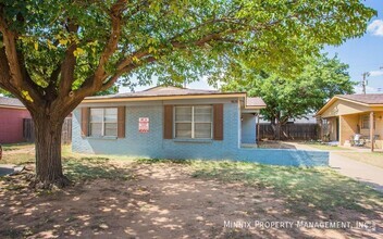 Building Photo - 4610 52nd St