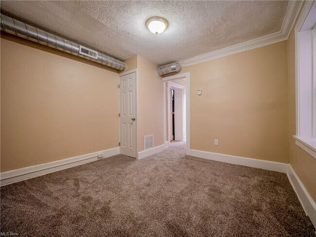 Building Photo - 426 E 143rd St