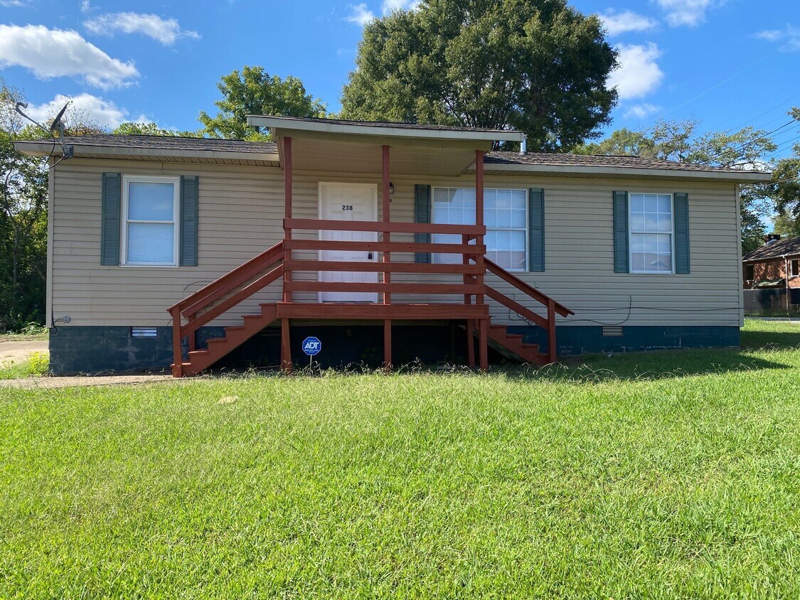 Foto principal - 238 E King St