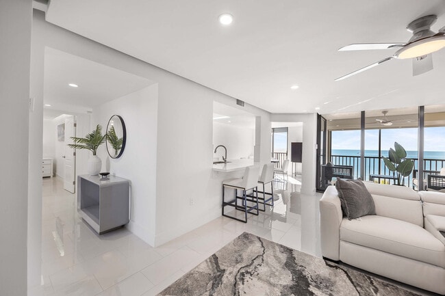 Building Photo - 10475 Gulf Shore Dr