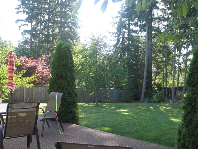 Building Photo - 3 Bedroom Home in Poulsbo