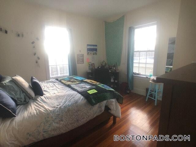 Foto del edificio - 107 Fisher Ave