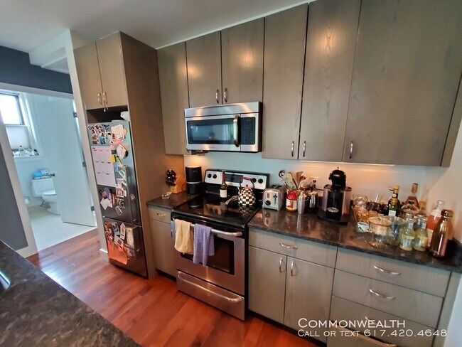 Foto del edificio - South End NO FEE 2 bed Large unit Avail 9/1