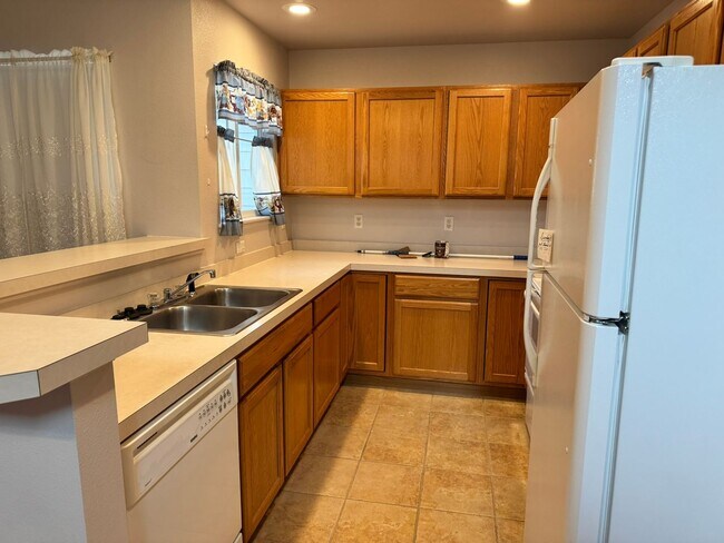 Foto del edificio - 326 Appletree Ct