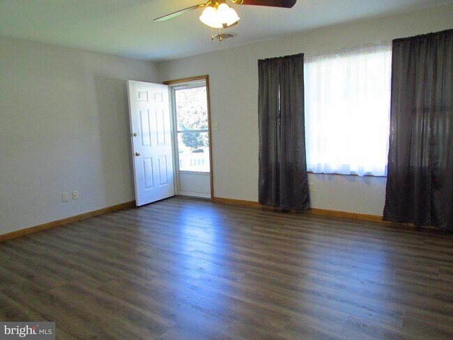 Foto del edificio - 23229 Boat Dock Ct E