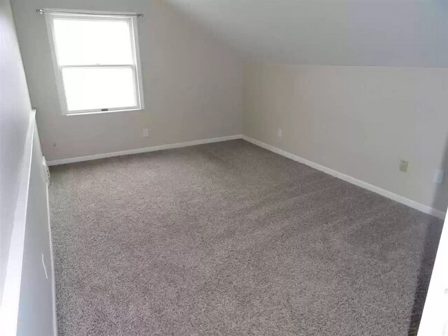 Foto del edificio - 1310 Iowa St