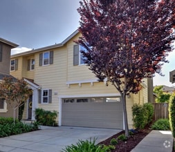 Building Photo - 774 Tennyson Dr