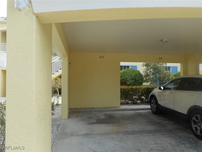 Foto del edificio - 14543 Abaco Lakes Dr