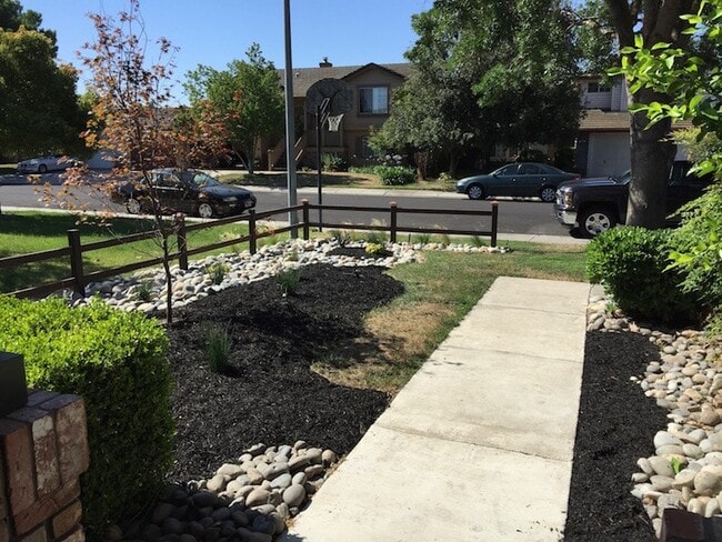 Foto del edificio - 769 Prairie Dunes Dr