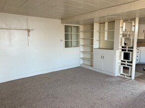 Building Photo - 1270 E Sherman Ave