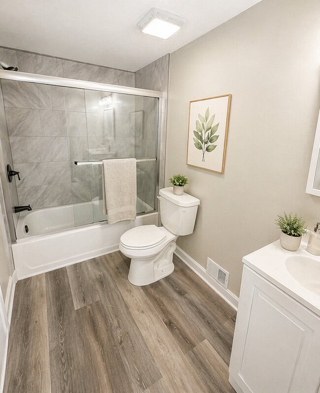 Photo - 1411 W North Ave House