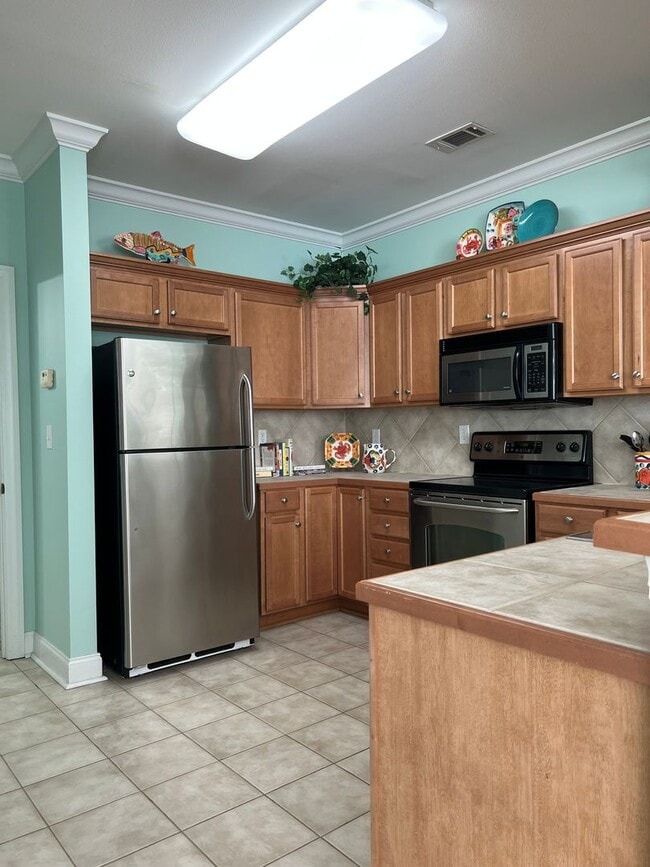 Building Photo - 1703 Highpointe