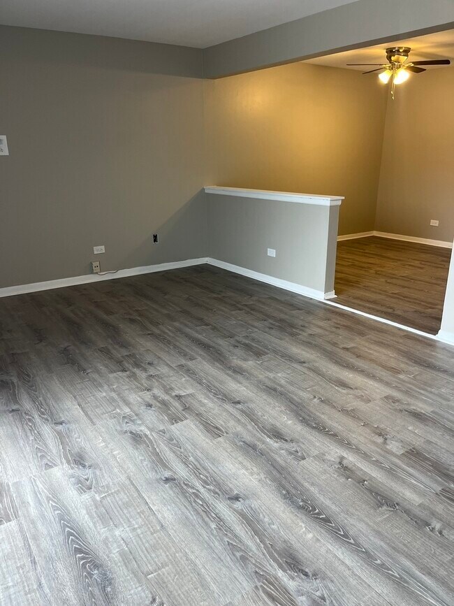 Foto del edificio - 7041 99th St