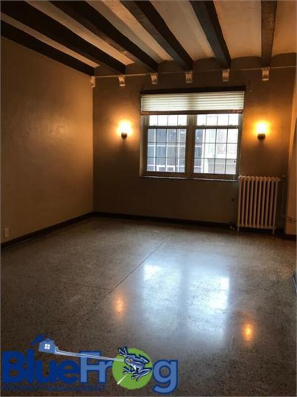 Building Photo - 425 S Monroe Ave