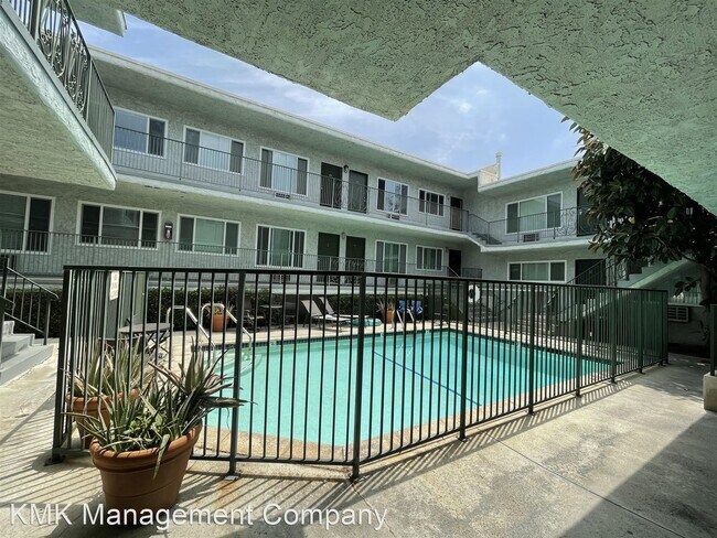 Foto del edificio - 1 br, 1 bath Apartment - 3762 Canfield Ave...