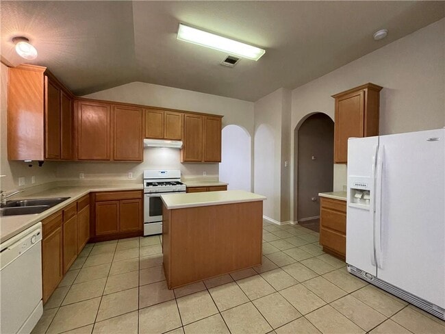 Building Photo - 1105 Alexandria Way