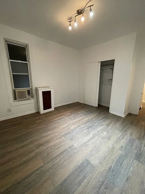 Primary Photo - 2727 East 26th Street
