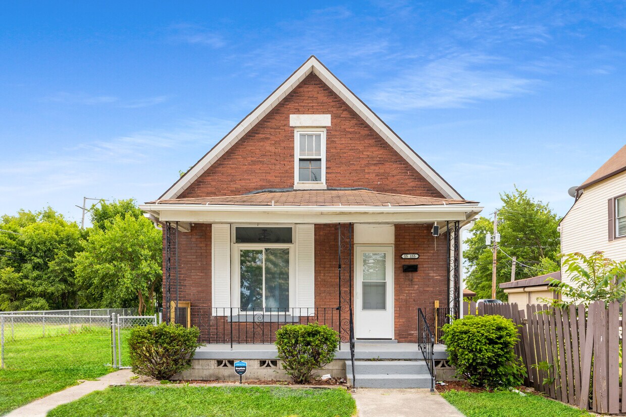 Foto principal - 15 155th St